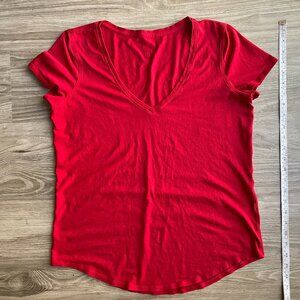 Red Lululemon Love V-Neck T-Shirt size 10